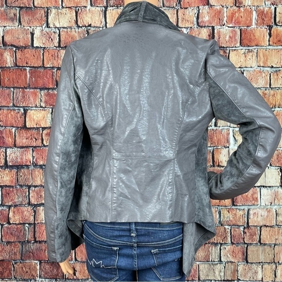 BLANKNYC Women’s “Whatever It Takes” Drape Front Jacket in Charcoal Size Small - Picture 8 of 14